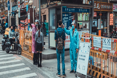 本科無學(xué)位能報(bào)考中國(guó)醫(yī)科大學(xué)在職研究生嗎？